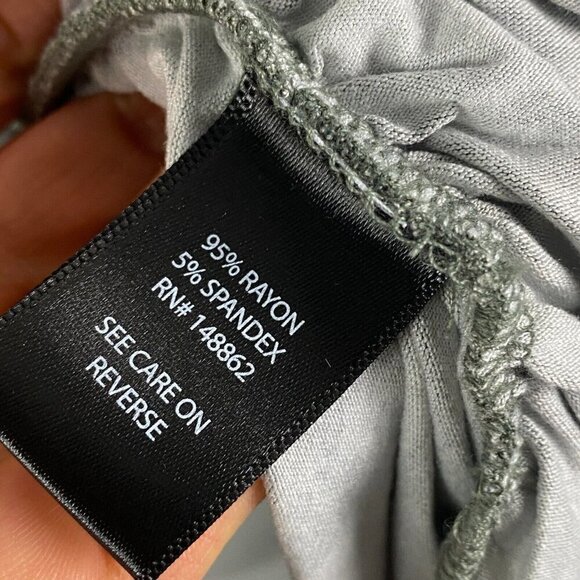 Torrid Maternity Ruched Side Tunic Tee Size 2X Camo V Neck Long Sleeve - Picture 5 of 10